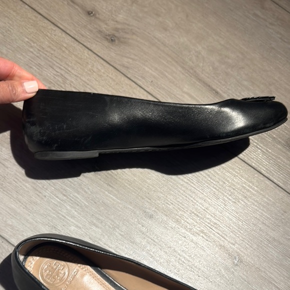 Tory Burch Black Leather Women's Flats - Picture 8 of 10